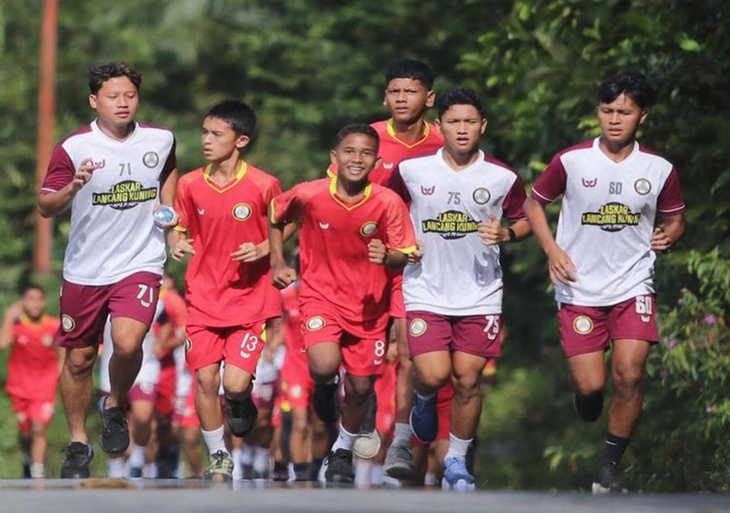 Pemain KS Tiga Naga Berharap Kompetisi Segera Bergulir - GenPI.co RIAU