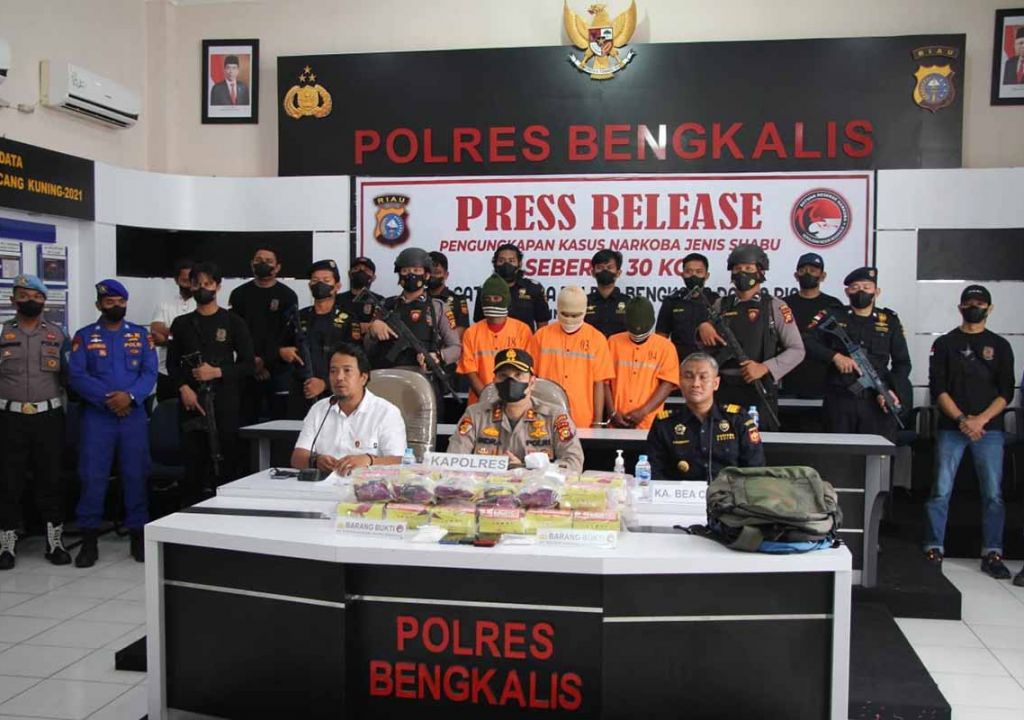 Polres Bengkalis Gagalkan Penyelundupan 30 Kilogram Sabu - GenPI.co RIAU