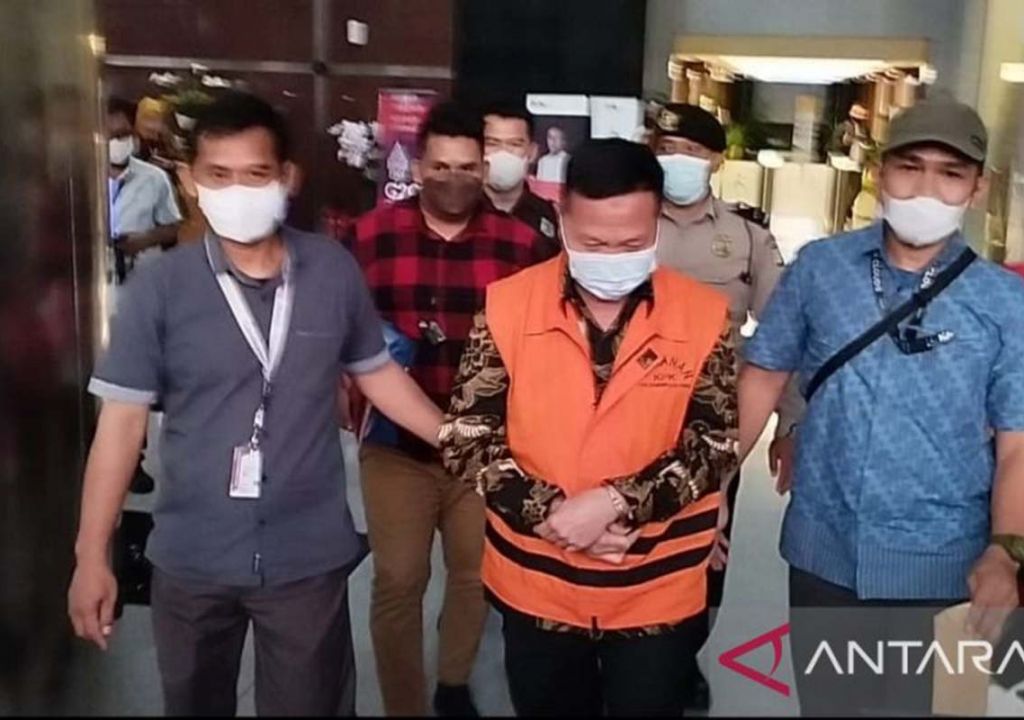 KPK Dalami Pemakaian Uang Dugaan Suap Mantan Kepala BPN Riau - GenPI.co RIAU