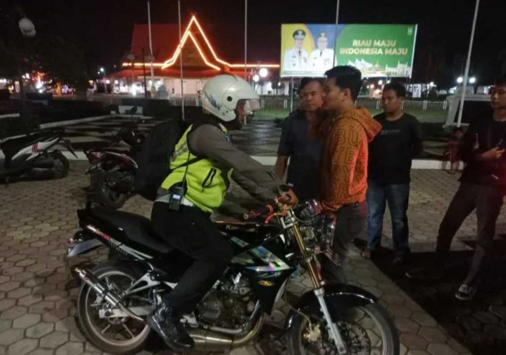 Marak Balap Liar, DPRD Desak Pemprov Riau Bikin Sirkuit - GenPI.co RIAU