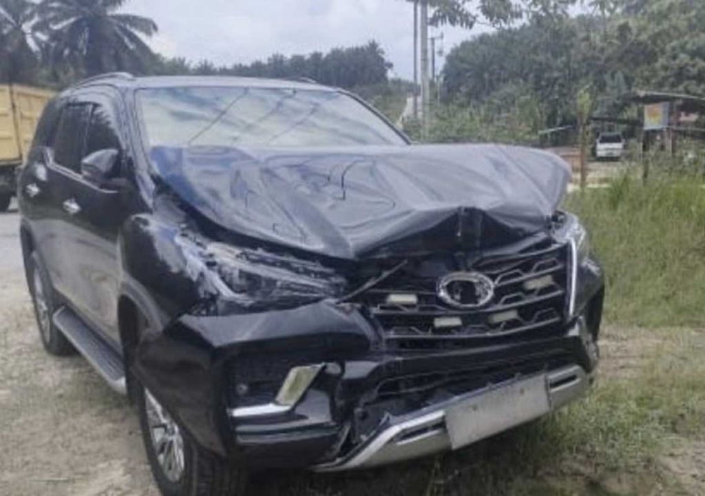 Syok, Wakil Bupati Siak Husni Merza Terlibat Kecelakaan - GenPI.co RIAU
