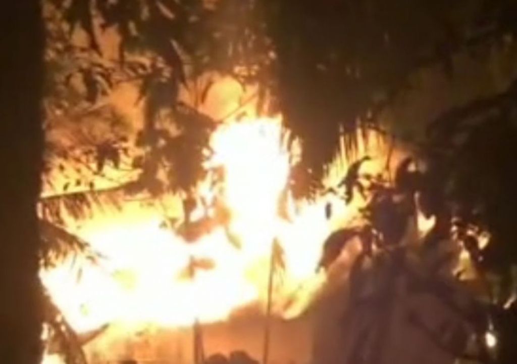 Peristiwa Kebakaran 2 Rumah di Siak, Tewaskan 1 Orang - GenPI.co RIAU