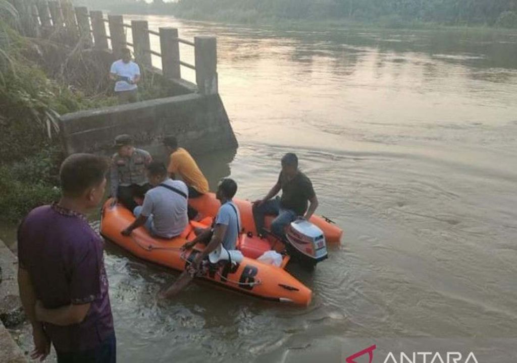 Kronologis Bocah 4 Tahun Tenggelam di Sungai Kampar, Riau - GenPI.co RIAU