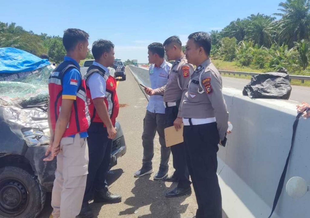 Kecelakaan di Tol Permai Riau, 1 Orang Meninggal Dunia - GenPI.co RIAU