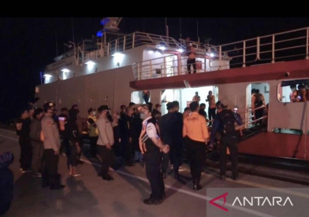 4 Orang Diperiksa dalam Tragedi Kapal Tenggelam di Makassar - GenPI.co SULSEL