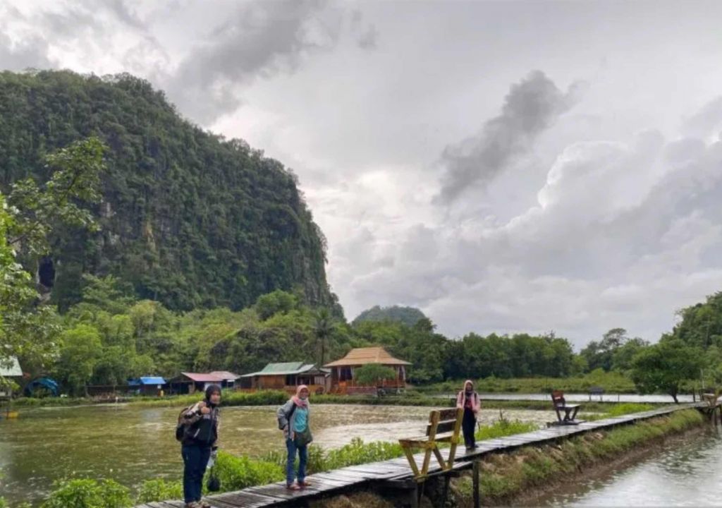 Perubahan Iklim Hambat Pengembangan Wisata Karst Rammang-Rammang - GenPI.co SULSEL