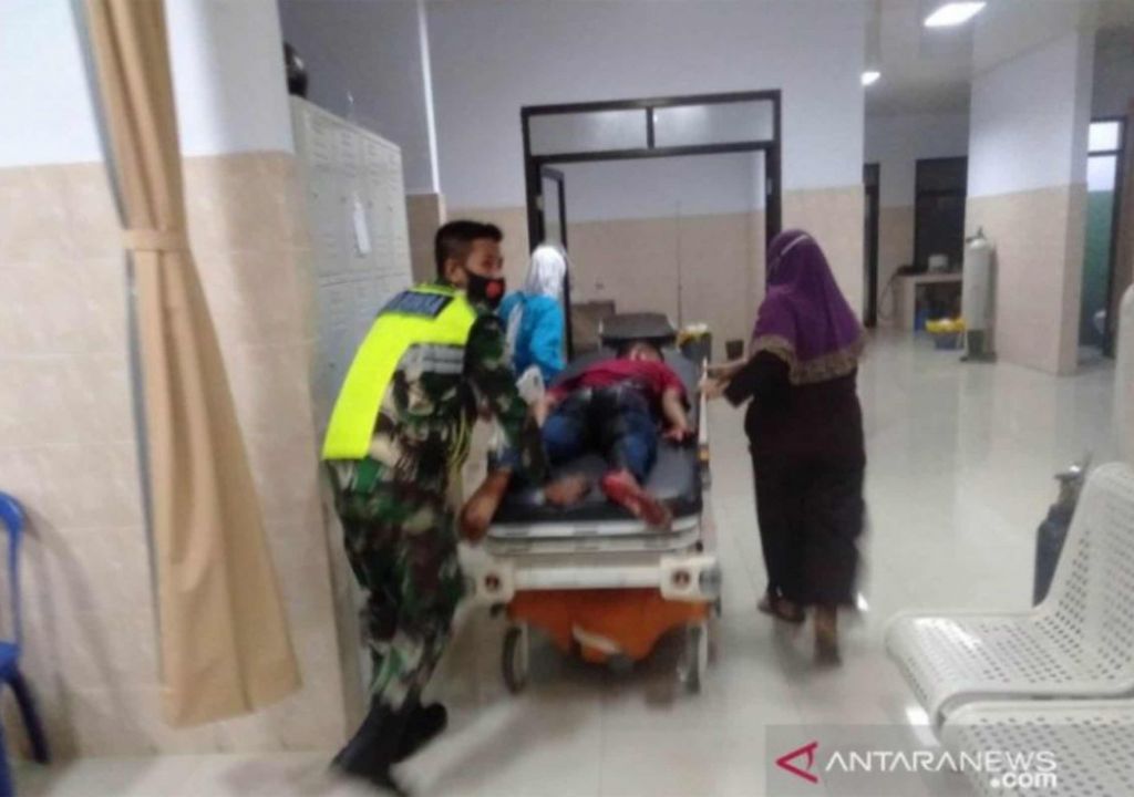 Sopir Ambulans Dikeroyok di Gowa Sulsel, Polisi Kejar Pelajar SMA - GenPI.co SULSEL