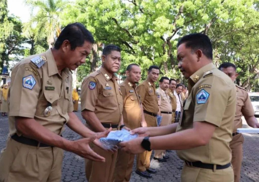 Penjahit Bantaeng Happy, Bupati Ilham Azikin Berbagi Rezeki - GenPI.co SULSEL