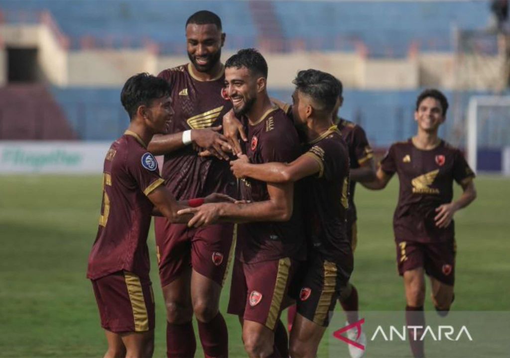 Pengamat Ingatkan Pelatih Benahi Lini Belakang PSM Makassar - GenPI.co SULSEL