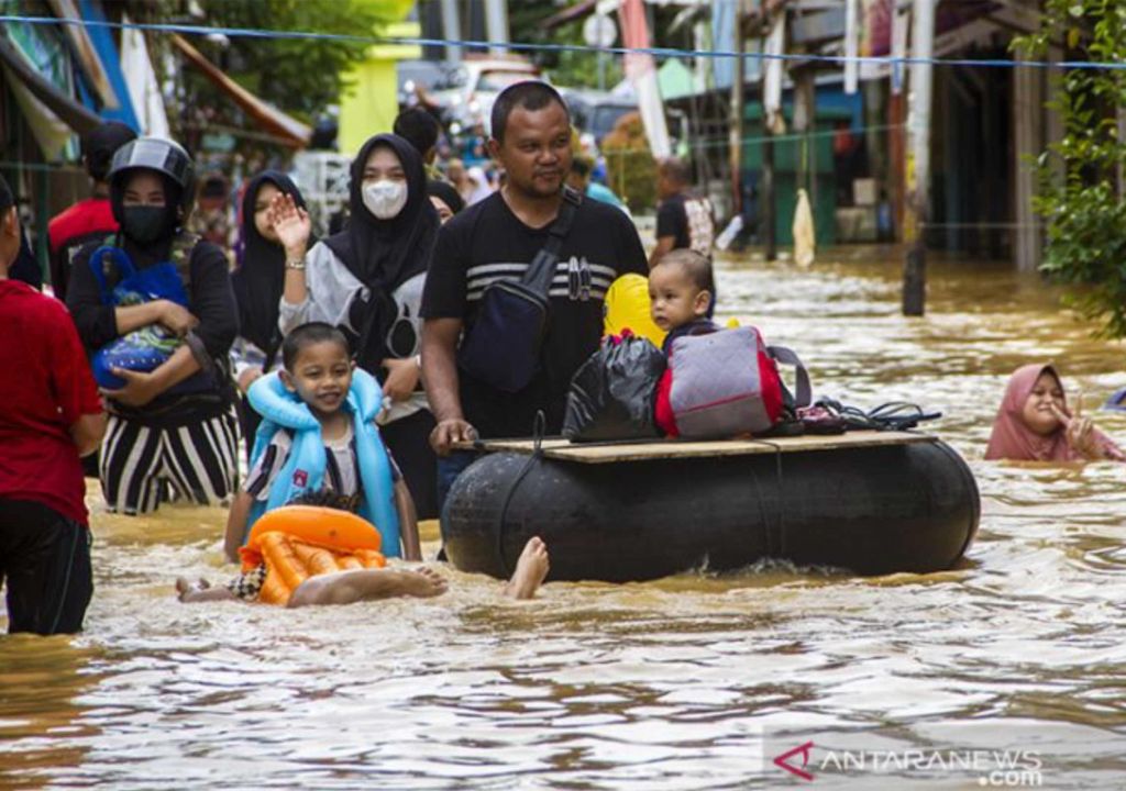 3.046 Rumah di Makassar Terendam Banjir, 7.859 Orang Mengungsi - GenPI.co SULSEL