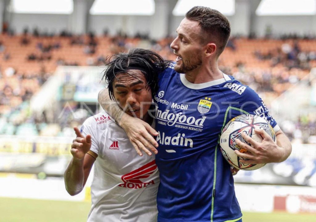 Diamuk PSM Makassar, Marc Klok Persib Bandung Sedih Banget - GenPI.co SULSEL