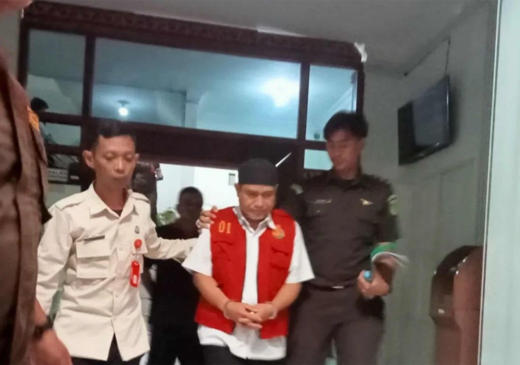 Diduga Korupsi Bibit Kopi, Kejari Enrekang Tahan M dan SB - GenPI.co SULSEL
