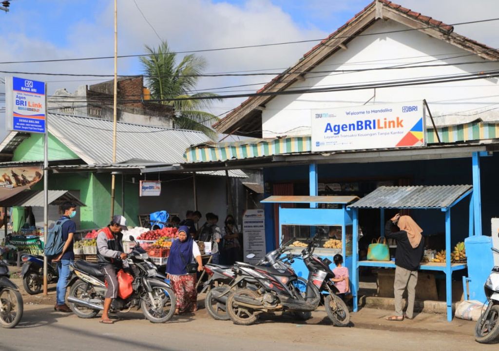 uploads/sultra/arsip/normal/2022/03/13/pt-bank-rakyat-indonesia-persero-tbk-atau-bri-terus-berupa-6u32.jpg - GenPI.co SULTRA