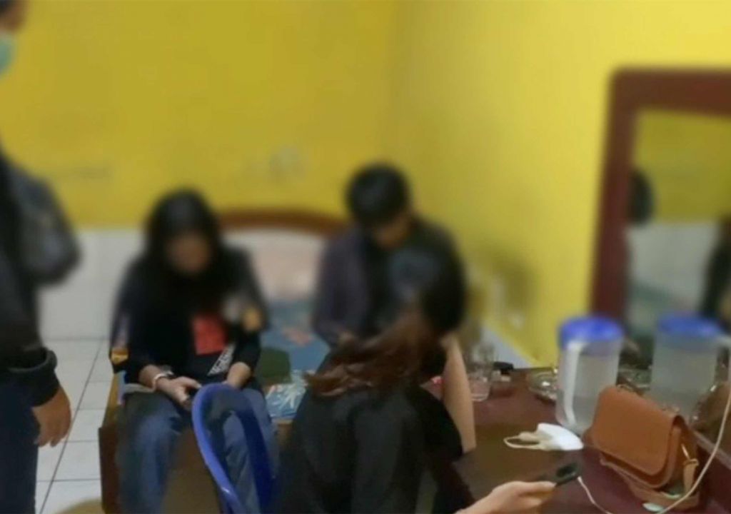 Seorang Pria dan 2 Siswi SMA Tidur Sekamar di Hotel Konawe, Duh! - GenPI.co SULTRA