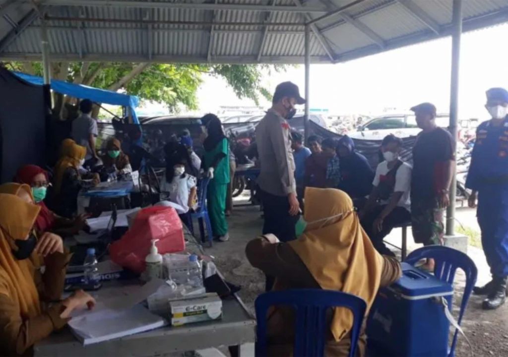 3 Pelabuhan di Baubau Sediakan Vaksinasi Gratis Penumpang Kapal - GenPI.co SULTRA