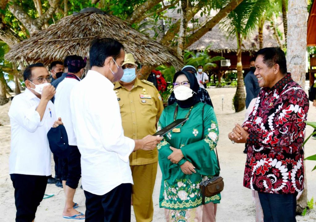 Wah Bagus Nih, Respons Jokowi Tanggapi 7 Wisata Top di Sultra - GenPI.co SULTRA