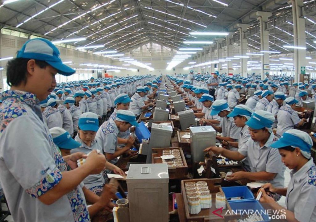 Buruh Sulawesi Tenggara Gembira, Mulai Berlaku per 1 Januari 2023 - GenPI.co SULTRA