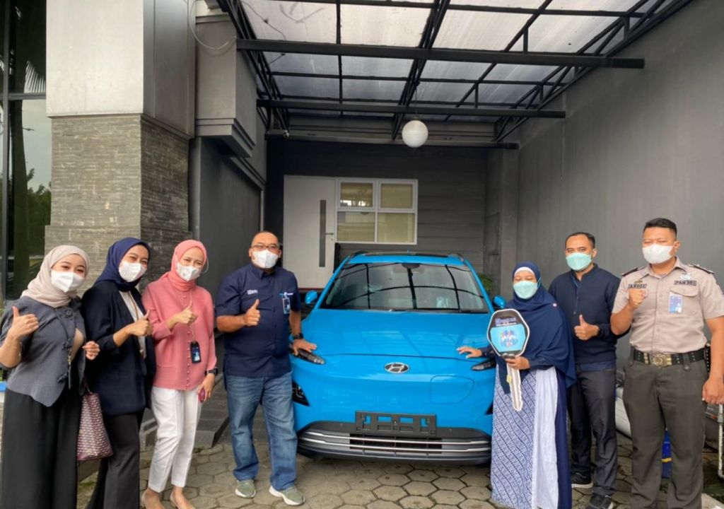 Rajin Pakai BRImo, Folis Nofita Dapat Mobil Listrik Hyundai Kona - GenPI.co SULTRA