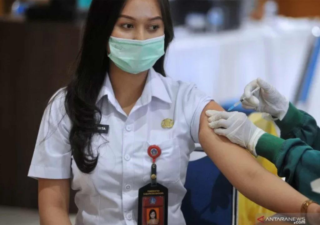 Vaksin Booster Kendari Hari Ini Baru 29 Persen, Warga Diimbau Tetap Pakai Masker - GenPI.co SULTRA