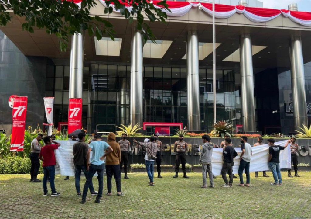 Mahasiswa di Jakarta Desak KPK Periksa Wali Kota Kendari - GenPI.co SULTRA