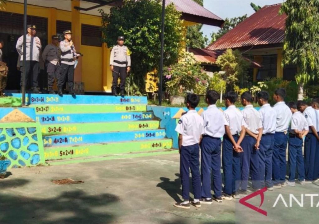 3 Pelajar SMP Negeri di Kendari Bawa Busur ke Sekolah, Ngeri - GenPI.co SULTRA