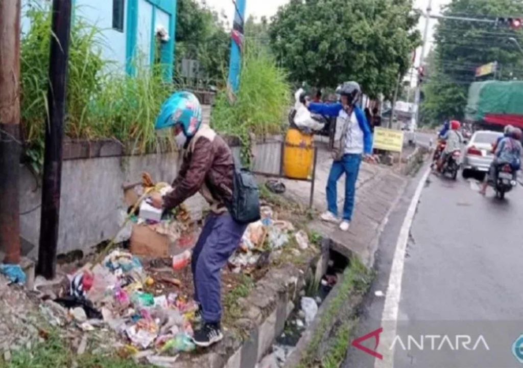 Sampah di Baubau Tembus 100 Ton per Hari, Pasar Wameo Disorot - GenPI.co SULTRA