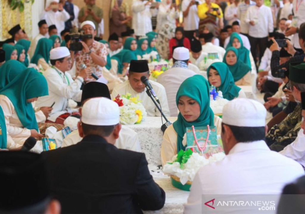 Nikah Massal 2023 di Kendari, 44 Pasangan Halal dan Happy - GenPI.co SULTRA