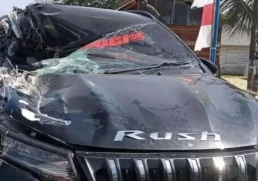 Kecelakaan Maut 2 Mobil 1 Motor di Konawe, Pengemudi Toyota Rush Tewas - GenPI.co SULTRA