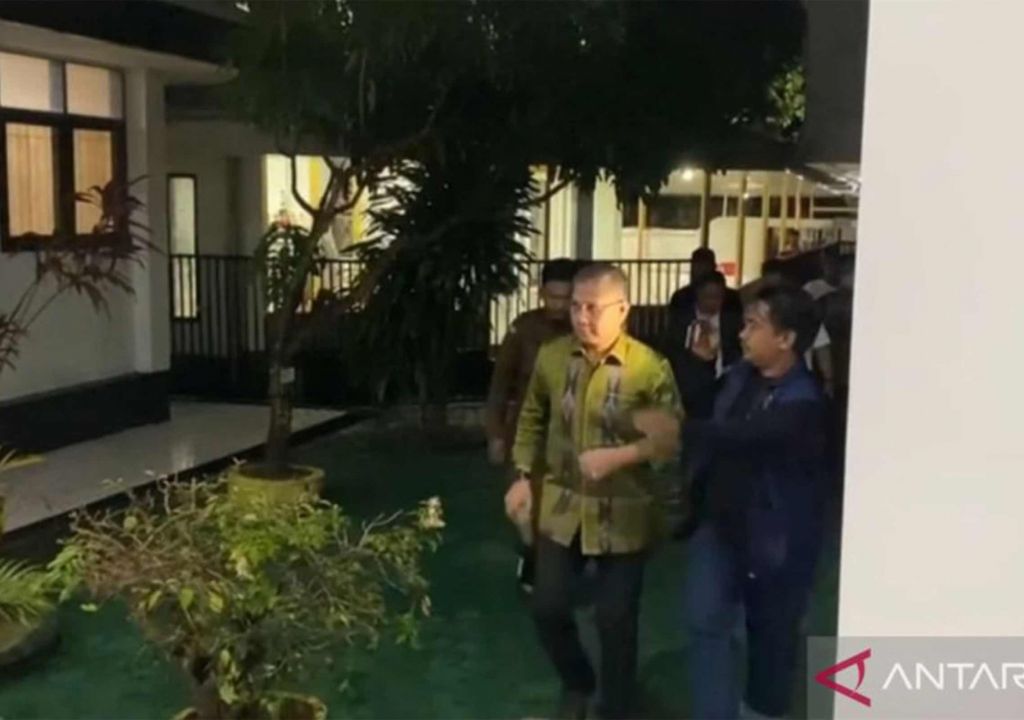 3 Jam Diperiksa, Mantan Wali Kota Kendari Sulkarnain Kadir Dijebloskan Penjara - GenPI.co SULTRA