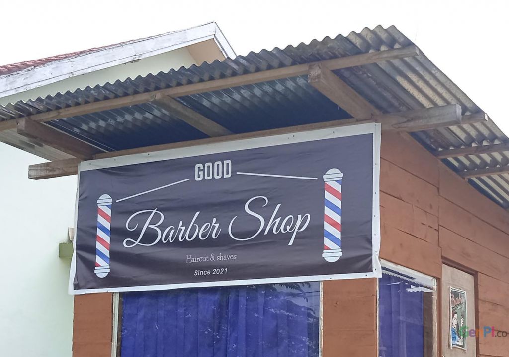 Bisnis Barbershop Mini, Musdar Untung Jutaan Per Bulan, Wow - GenPI.co SULTRA