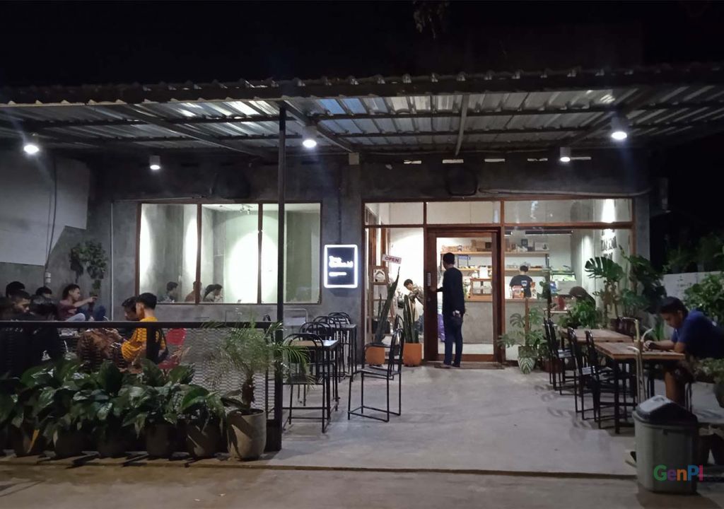 Tree Coffee Kendari, Tempat Ngopi Milenial Berkonsep Industrial - GenPI.co SULTRA