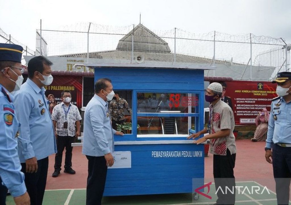 Warga Sekitar Rutan Palembang Terima Gerobak dan Paket Sembako - GenPI.co SUMSEL