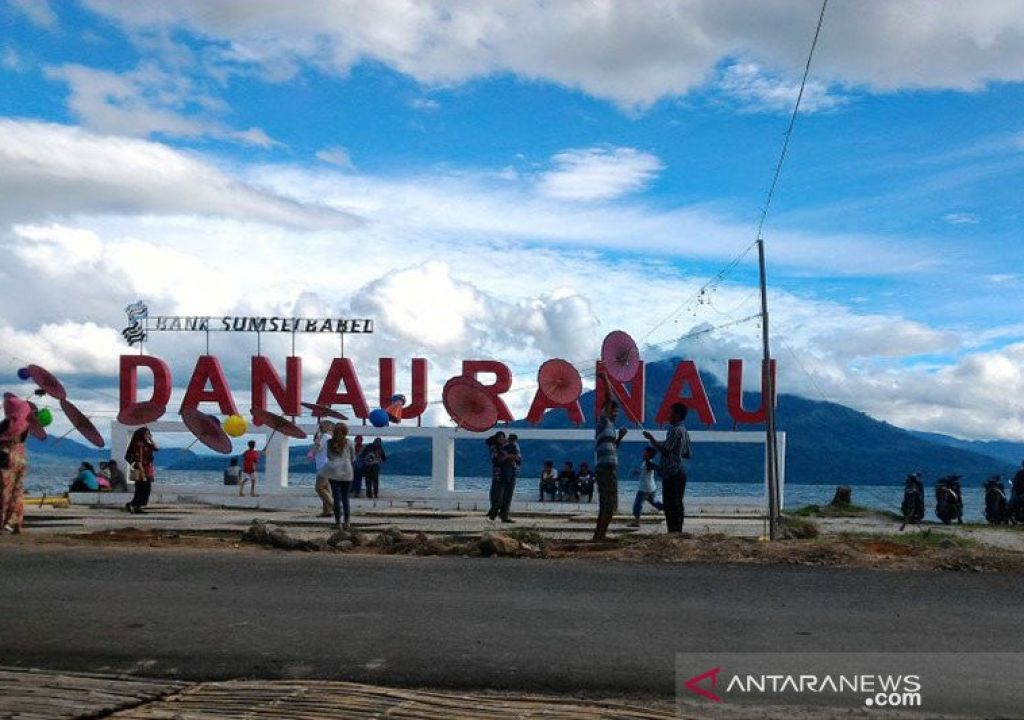 Kepadatan Wisatawan di Danau Ranau OKU Selatan Berangsur Turun - GenPI.co SUMSEL