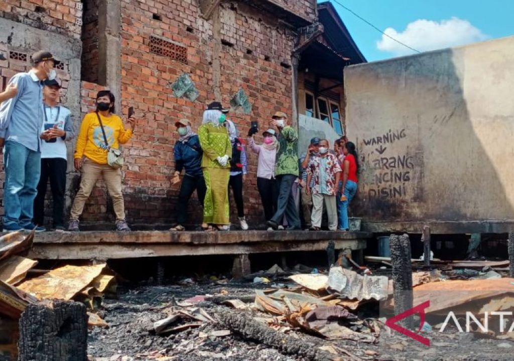 Anak Korban Kebakaran di Palembang Dapat Perlengkapan Sekolah - GenPI.co SUMSEL