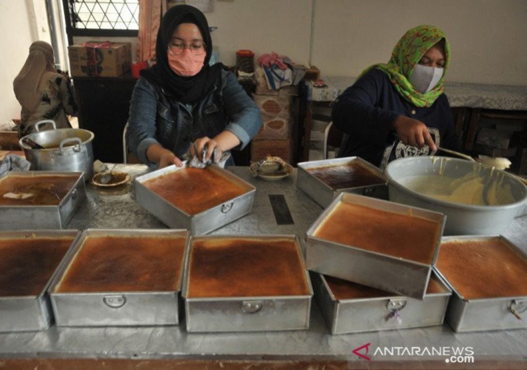 Maksuba, Kue Tradisional Khas Palembang yang Penuh Kesabaran - GenPI.co SUMSEL