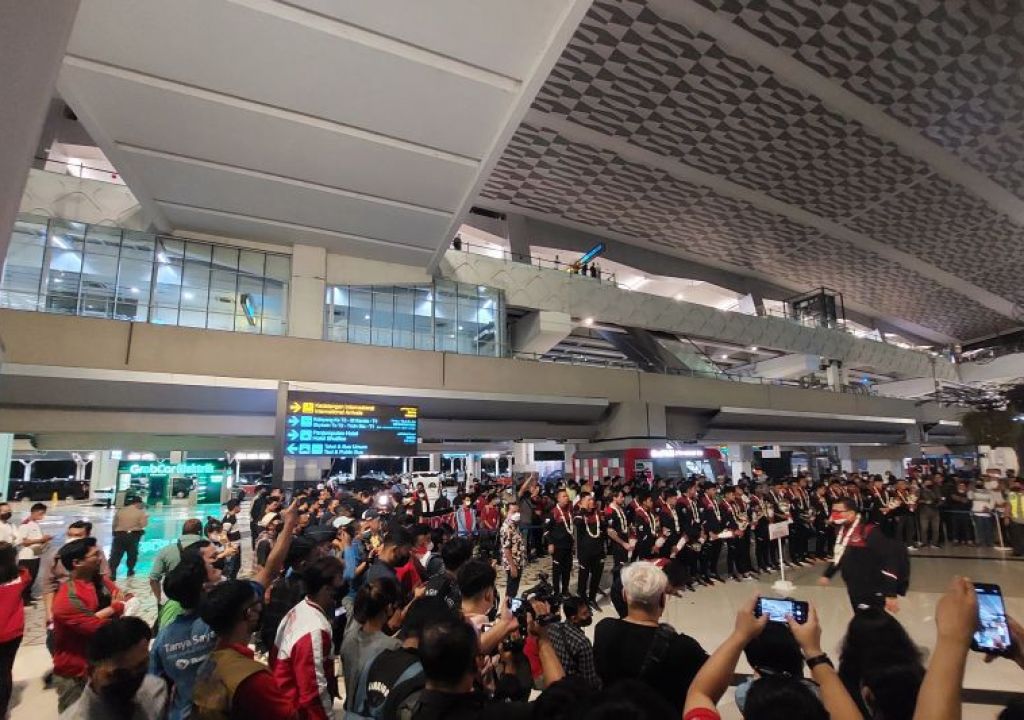 Kepulangan Timnas U-23 Disambut Para Suporter di Bandara Soetta - GenPI.co SUMSEL