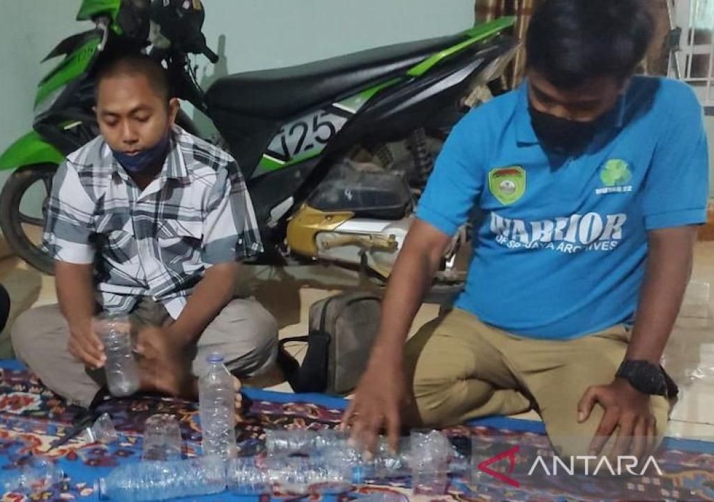 Warga Talang Jambe Palembang Olah Botol Plastik Jadi Filter IPAL - GenPI.co SUMSEL