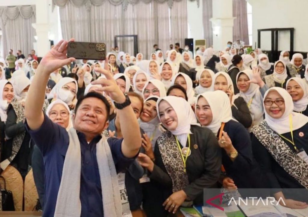 Gubernur HD Andalkan Peran Bidan Cegah Stunting Anak di Sumsel - GenPI.co SUMSEL