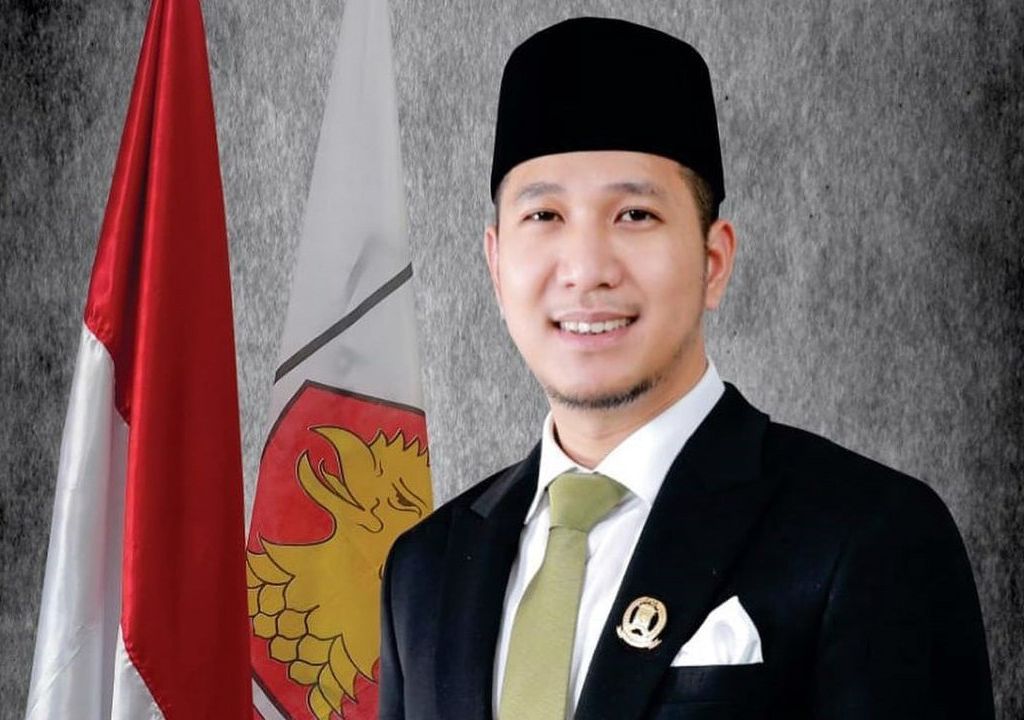 Pukul Wanita di Palembang, Syukri Zen Terancam Dipecat dari Gerindra - GenPI.co SUMSEL