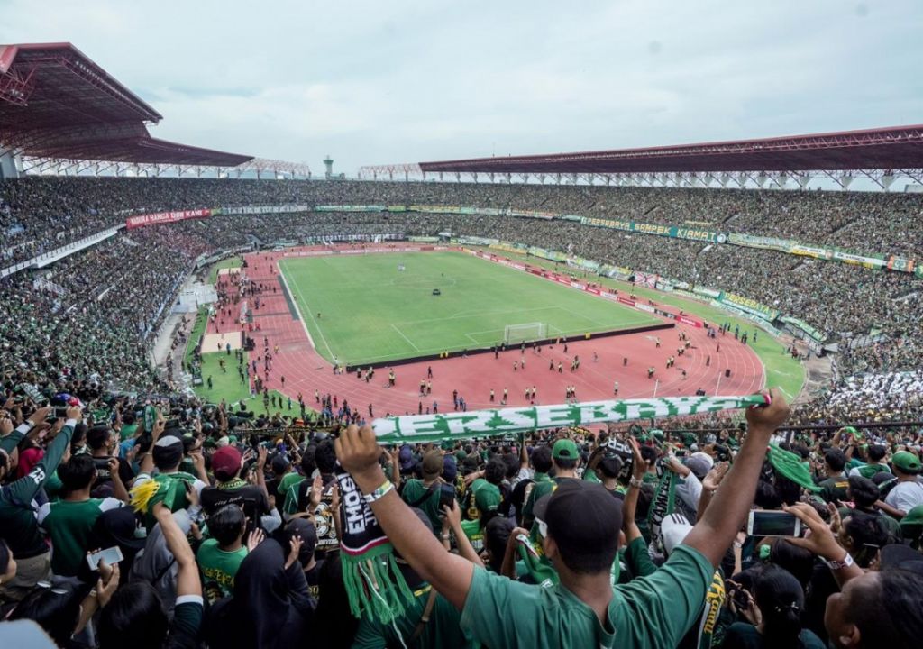 Media Vietnam Sebut Stadion Gelora Bung Tomo Bau Sampah - GenPI.co SUMSEL