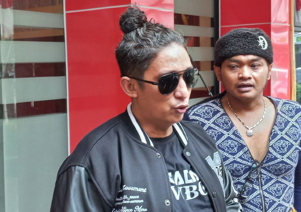Hina Profesi Dukun, Atta Halilintar dan Gus Miftah Dilaporkan ke Polisi - GenPI.co SUMSEL