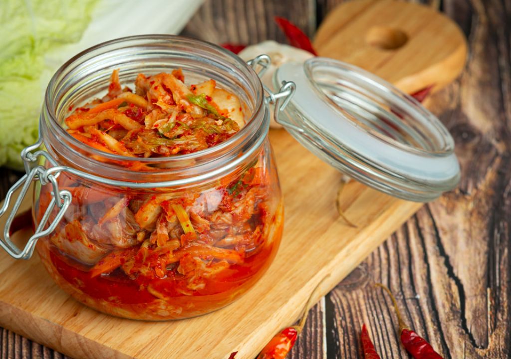 3 Manfaat Kimchi untuk Kesehatan, Pencinta Makanan Korea Harus Tahu! - GenPI.co SUMSEL