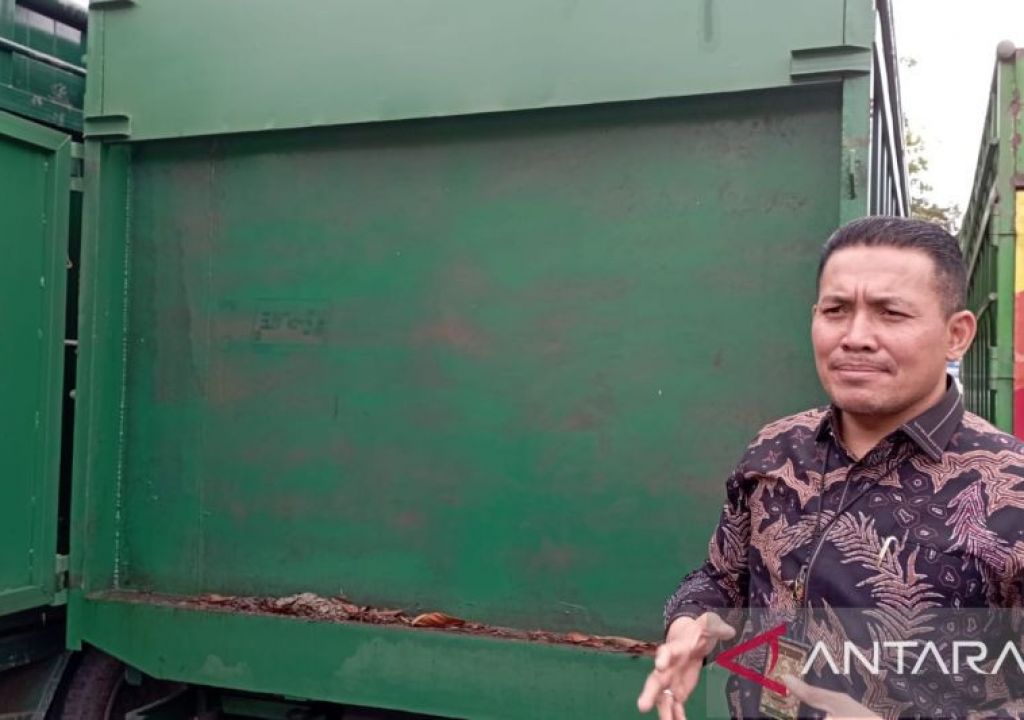 Polisi Bongkar Gudang Penyimpanan Solar Ilegal di Ogan Ilir - GenPI.co SUMSEL