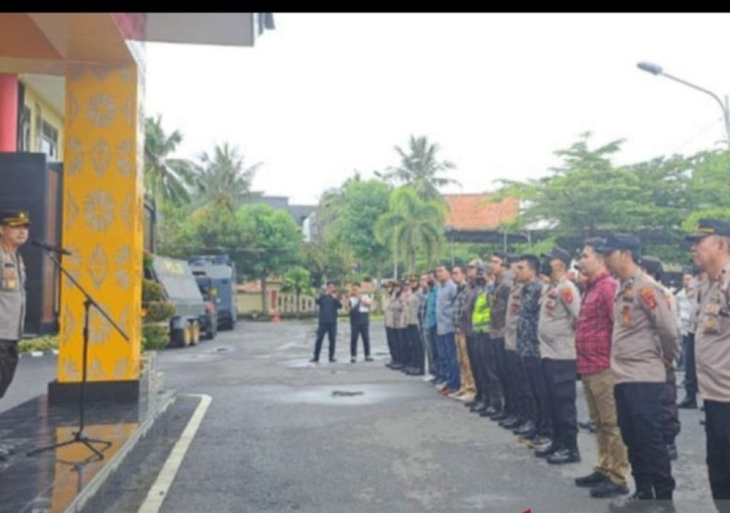 1.200 Polisi Siaga pada Peringatan Hari Buruh di Palembang - GenPI.co SUMSEL