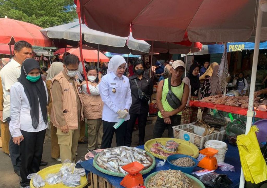 Sambut HUT APEKSI, Pemkot Palembang dan BPOM Cek Makanan di Pasar - GenPI.co SUMSEL