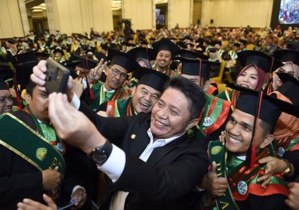 Gubernur Sumsel Minta Lembaga Pendidikan Bantu Tingkatkan IPM - GenPI.co SUMSEL