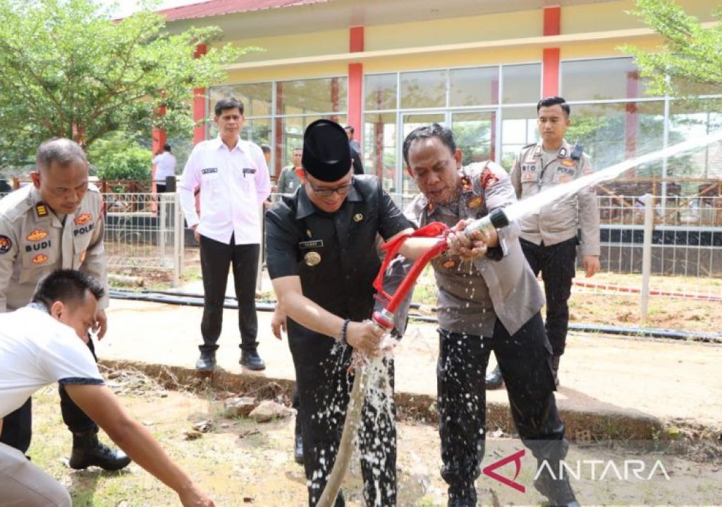 Atasi Karhutla, Polres OKU Ubah Motor Bekas Jadi Pemadam Api - GenPI.co SUMSEL