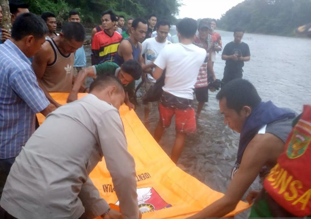 Polres OKU: Jasad di Sungai Ogan Bukan Korban Pembunuhan - GenPI.co SUMSEL