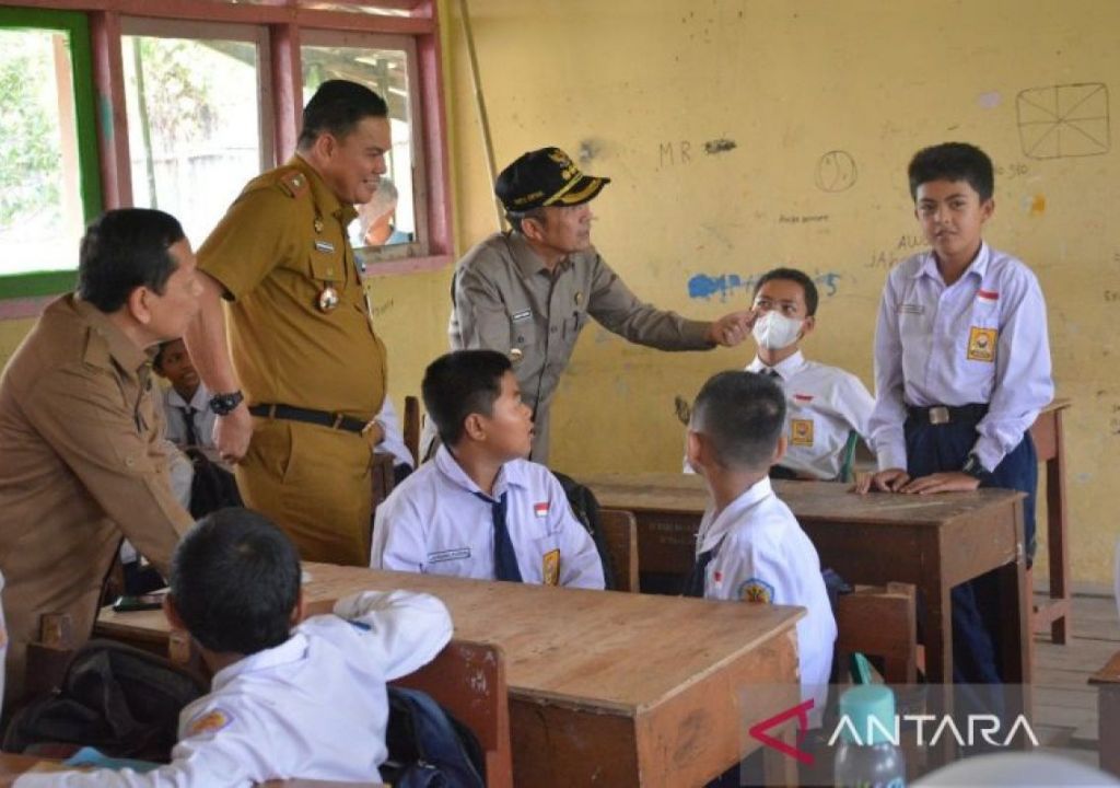 Saat ISPU Meningkat, Siswa di Kota Palembang Masuk Sekolah - GenPI.co SUMSEL