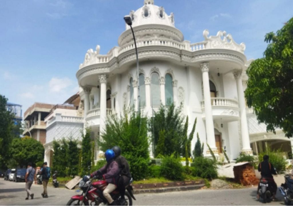 Polisi Sita Rumah Mewah Indra Kenz di Sumut, ini Harganya - GenPI.co SUMUT